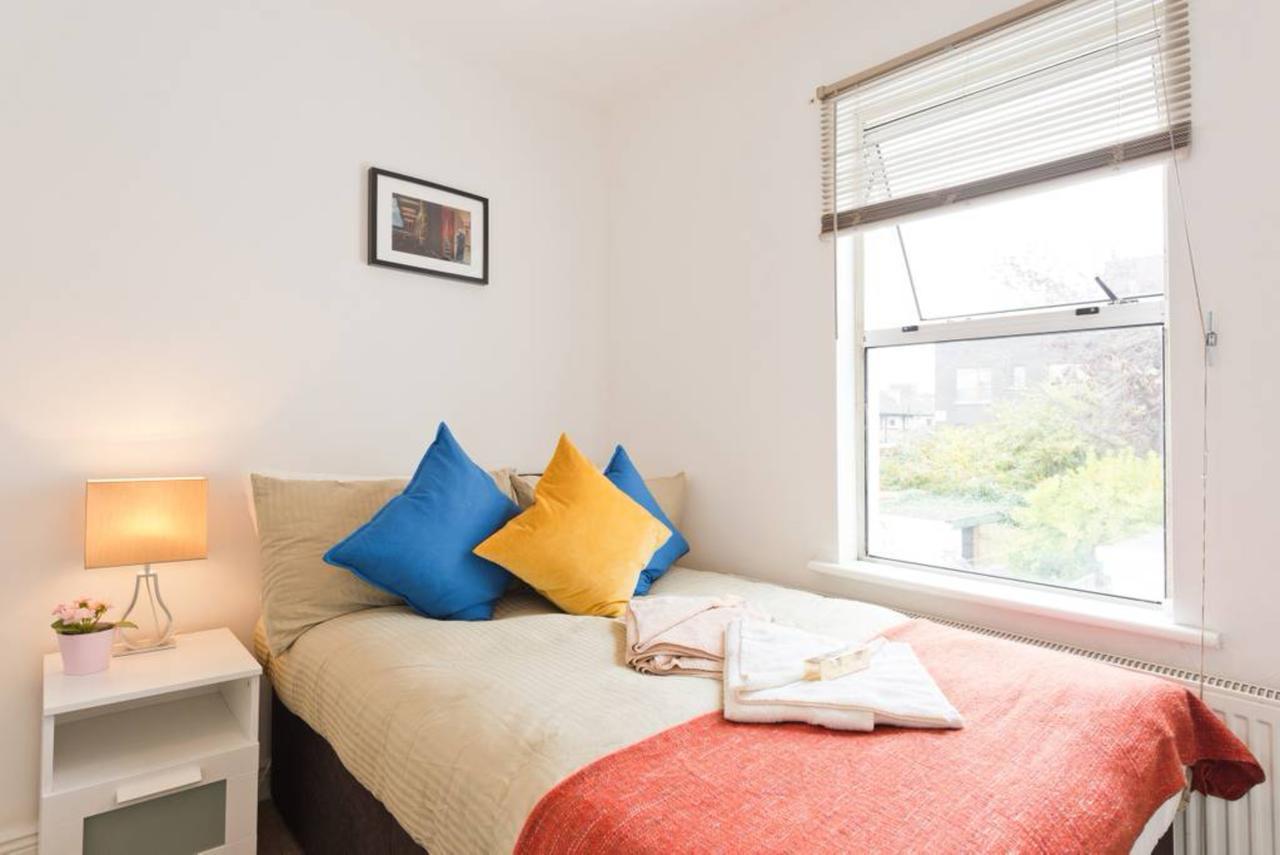 2 Bedroom Riverside Apartment Sleeps 5 더블린 외부 사진