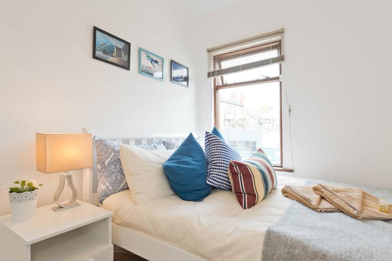 2 Bedroom Riverside Apartment Sleeps 5 더블린 외부 사진