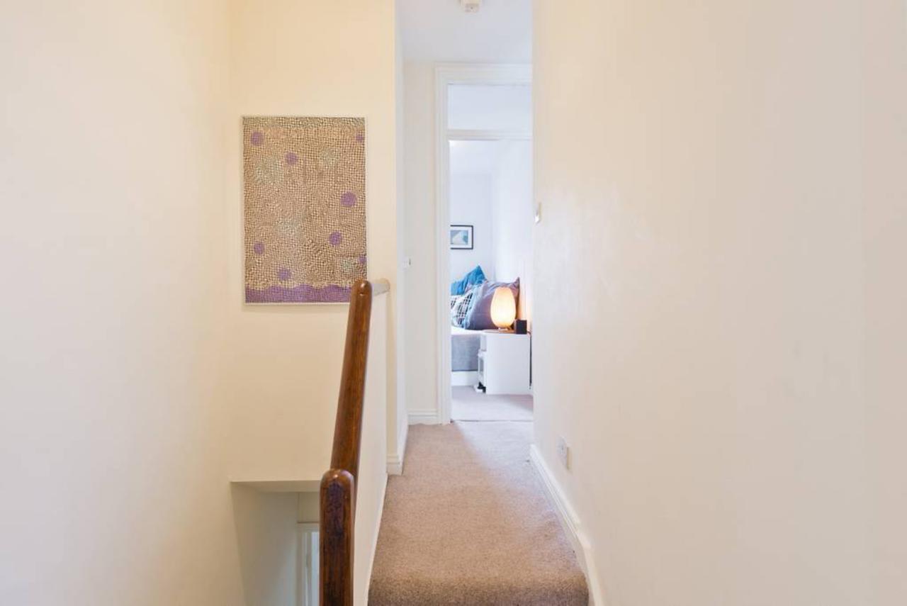 2 Bedroom Riverside Apartment Sleeps 5 더블린 외부 사진